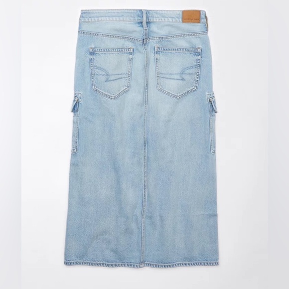 NWT AE Dreamy Drape High-Waisted Cargo Denim Midi Blue SZ 12 - Picture 3 of 6